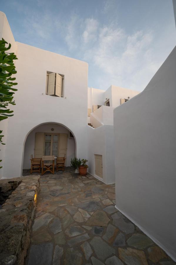 Twins-Trisa Apartments Ornos  Exterior photo