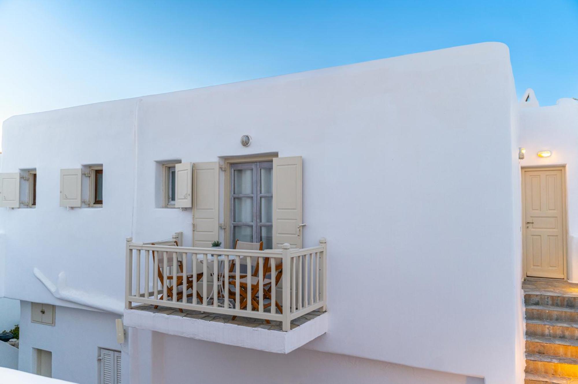 Twins-Trisa Apartments Ornos  Exterior photo