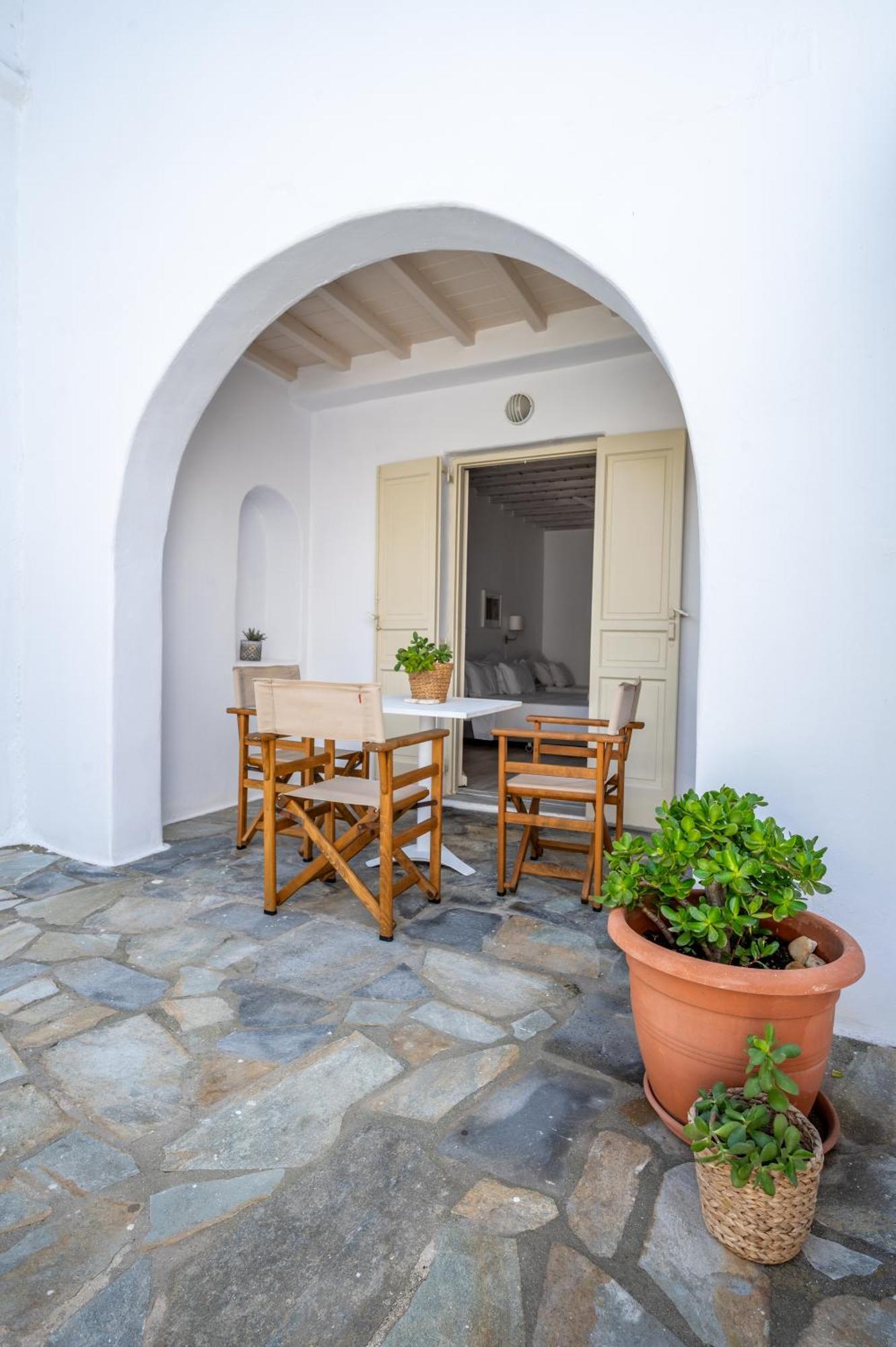 Twins-Trisa Apartments Ornos  Exterior photo