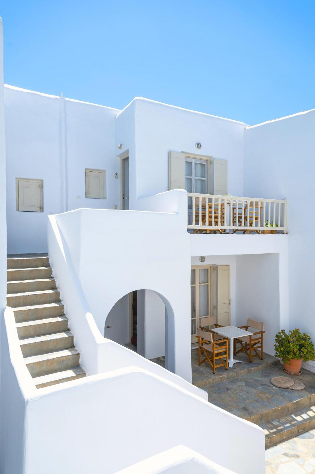 Twins-Trisa Apartments Ornos  Exterior photo
